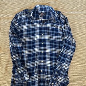Vineyard vines flannel size L